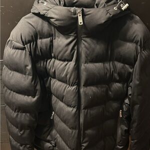 Zara women’s Elegant Black puffer Jacket size XL